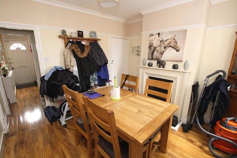 3 Ducketts Road, Crayford, Dartford, DA1 4BA