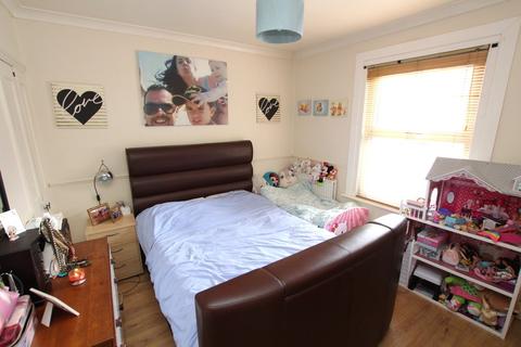 3 Ducketts Road, Crayford, Dartford, DA1 4BA