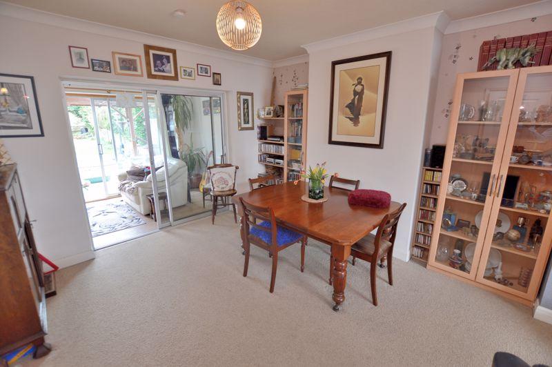 Dining Room/Garden