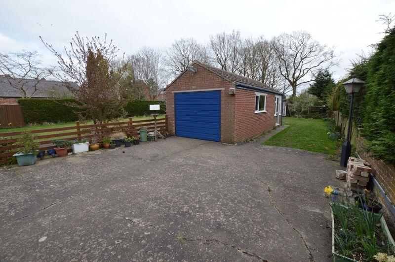 Garden/Garage