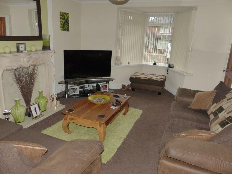 Colindale Road, Kingstanding, Birmingham B44 0RJ 3 bed end of terrace