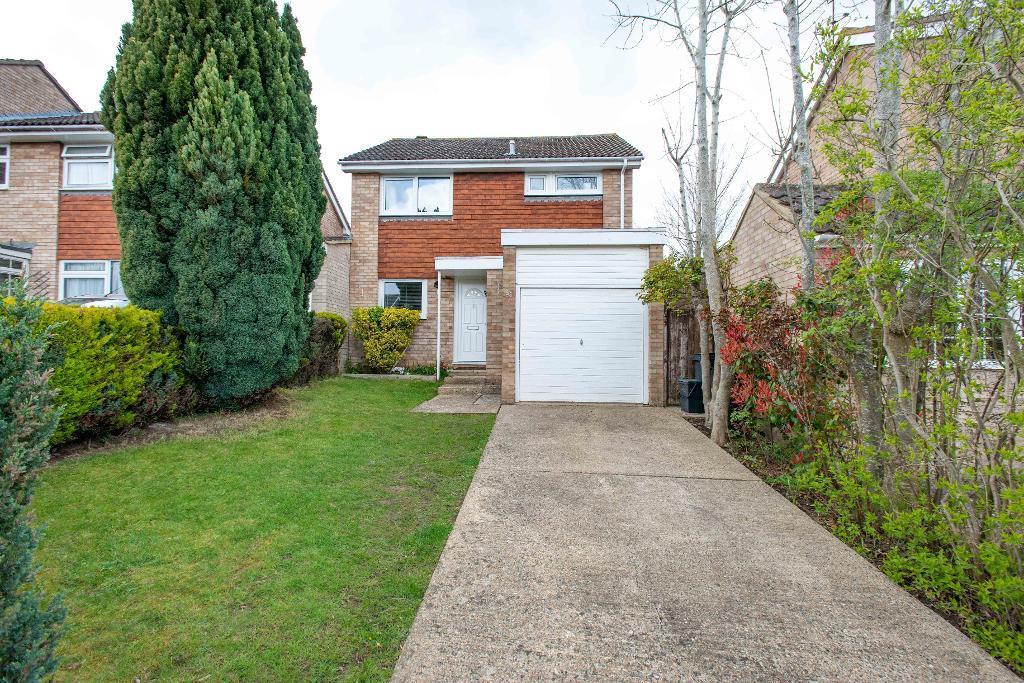 Stapleton Road, Orpington, Kent, BR6 9TR 3 bed detached house £595,000