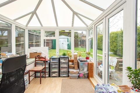 98 Stapleton Road, Orpington, BR6 9TR
