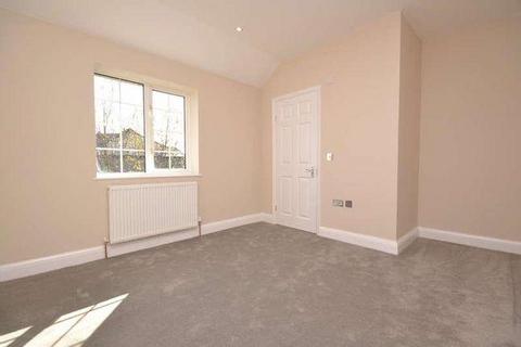 2 bedroom mews for sale, Castle Mews, London, N12 9EH
