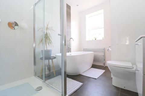 2 Lancaster Avenue, Luton, LU2 7AD