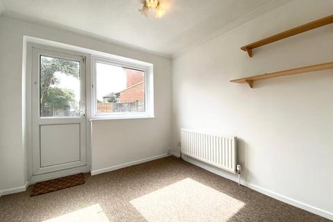 3 bedroom semi-detached house to rent, Tamar Way, Wokingham, Berkshire, RG41