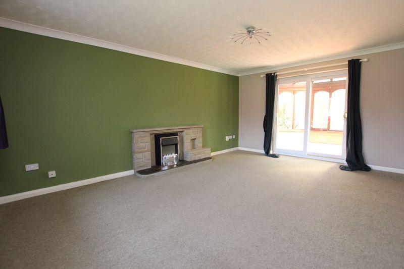84 Shearwater Road, Lincoln. LN6 0XA 4 bed detached house £269,950