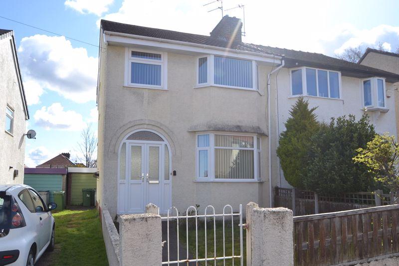 Raeburn Avenue, West Kirby 3 bed semidetached house £195,000