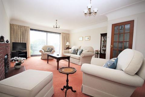 14 Barton Hey Drive, Wirral, CH48 2LE