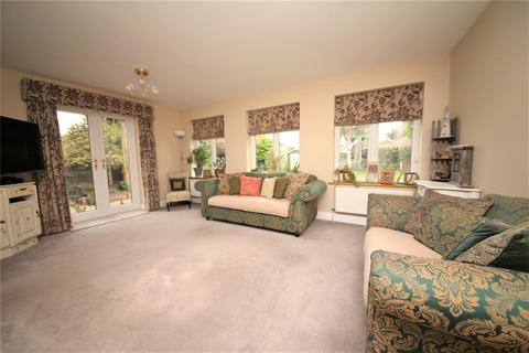 8 Halt Drive, Linford, Stanford-le-hope, SS17 0QZ