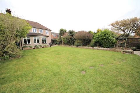 8 Halt Drive, Linford, Stanford-le-hope, SS17 0QZ