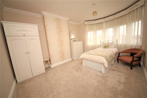 8 Halt Drive, Linford, Stanford-le-hope, SS17 0QZ