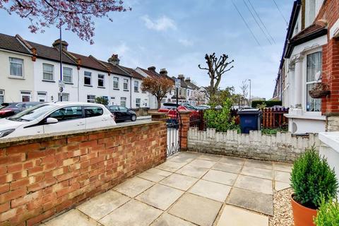 91 Edward Road, Croydon, CR0 6DZ