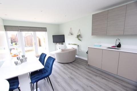46 Holly Tree Crescent, Carshalton, SM5 2FB