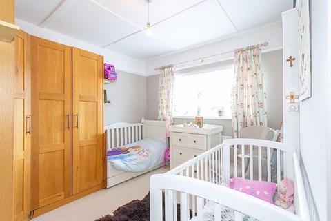 11 Rushett Road, Thames Ditton, KT7 0UX