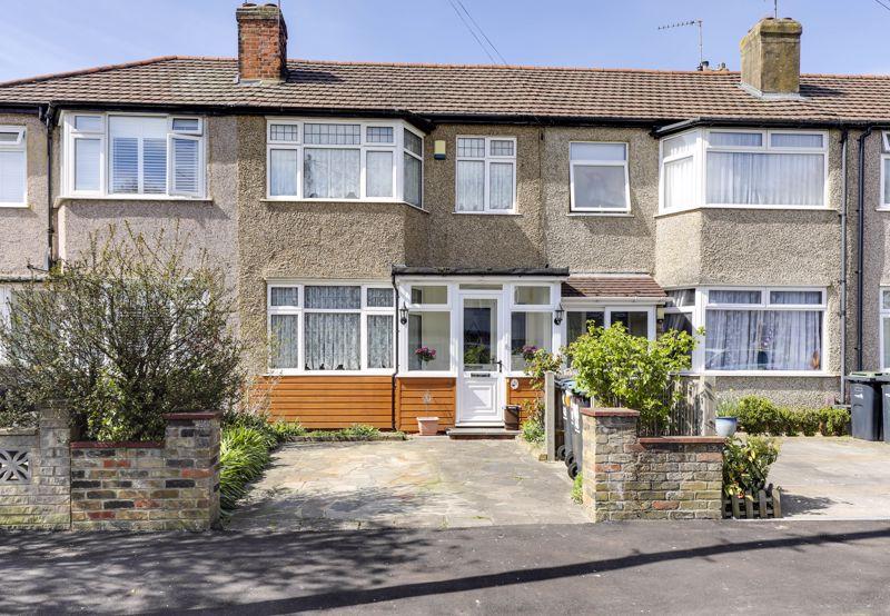 Windsor Road, Enfield 3 bed terraced house £400,000