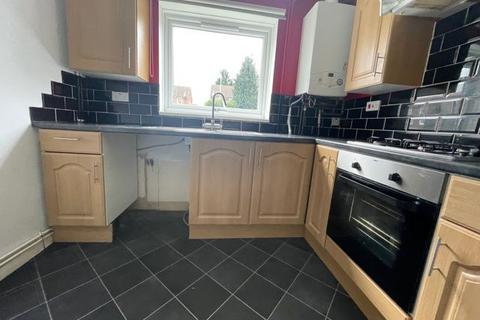 2 bedroom terraced house to rent, Buzzard Road