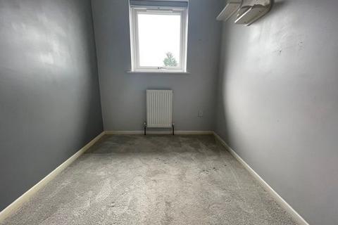 2 bedroom terraced house to rent, Buzzard Road