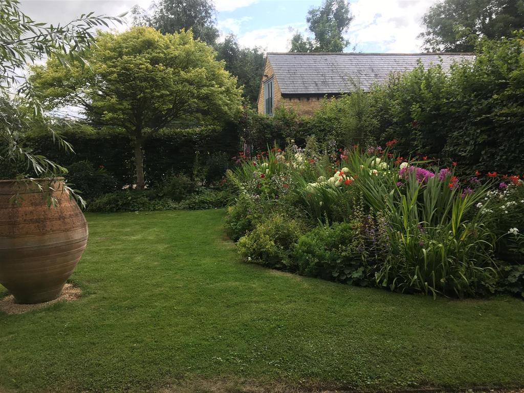 Garden 9.JPG