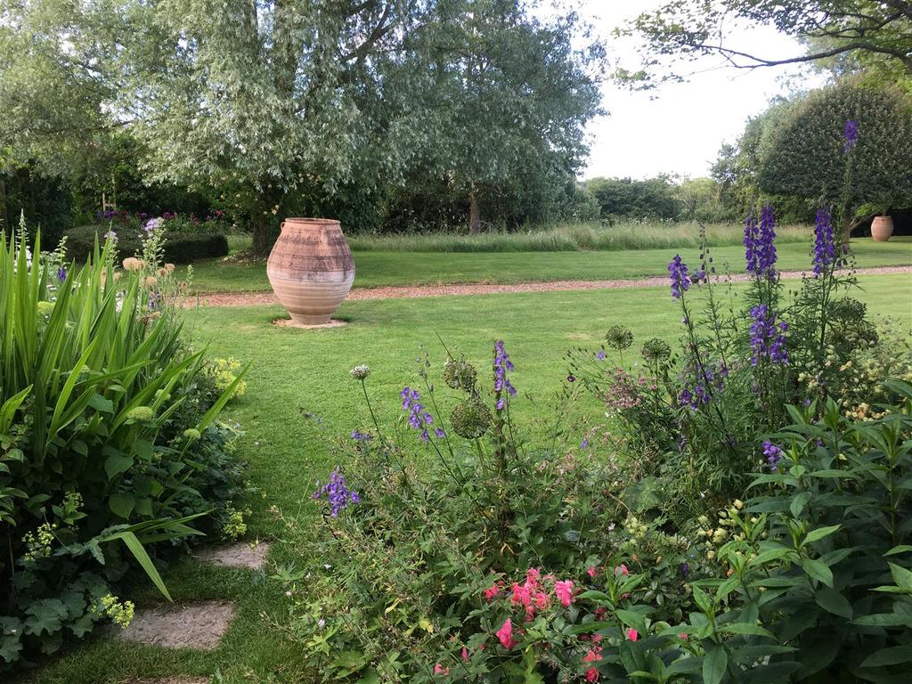 Garden 6.JPG
