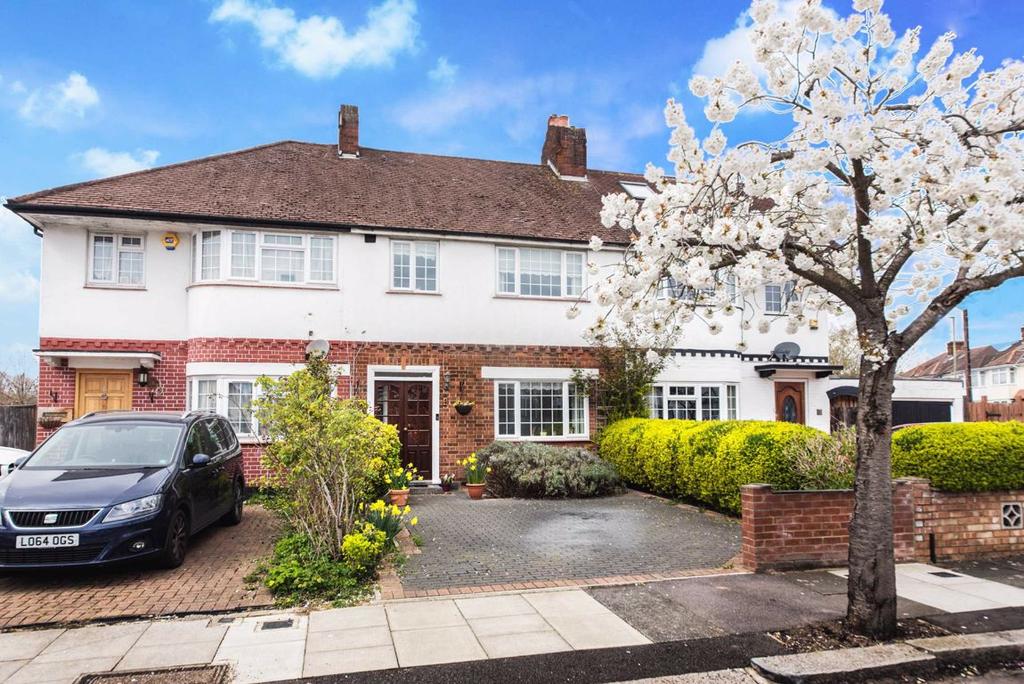 Oakhampton Road, Mill Hill, London, NW7 3 bed terraced house £600,000
