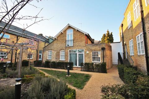 7 Baker Court, Braintree, CM7 3AQ