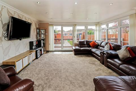 1 Bagshaw Close, Ryton On Dunsmore, Coventry, CV8 3EX