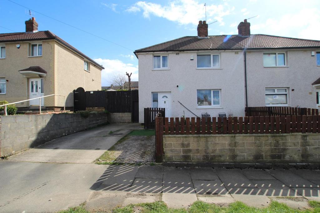 Farm Hill Road, Thorpe Edge, Bradford 3 bed semidetached house £119,950