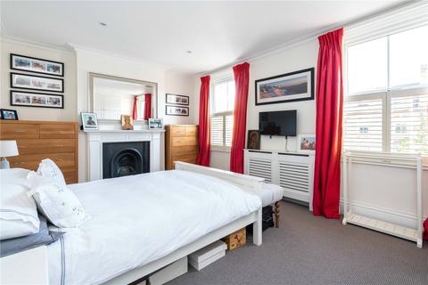 7 Courthope Villas, London, SW19 4EH