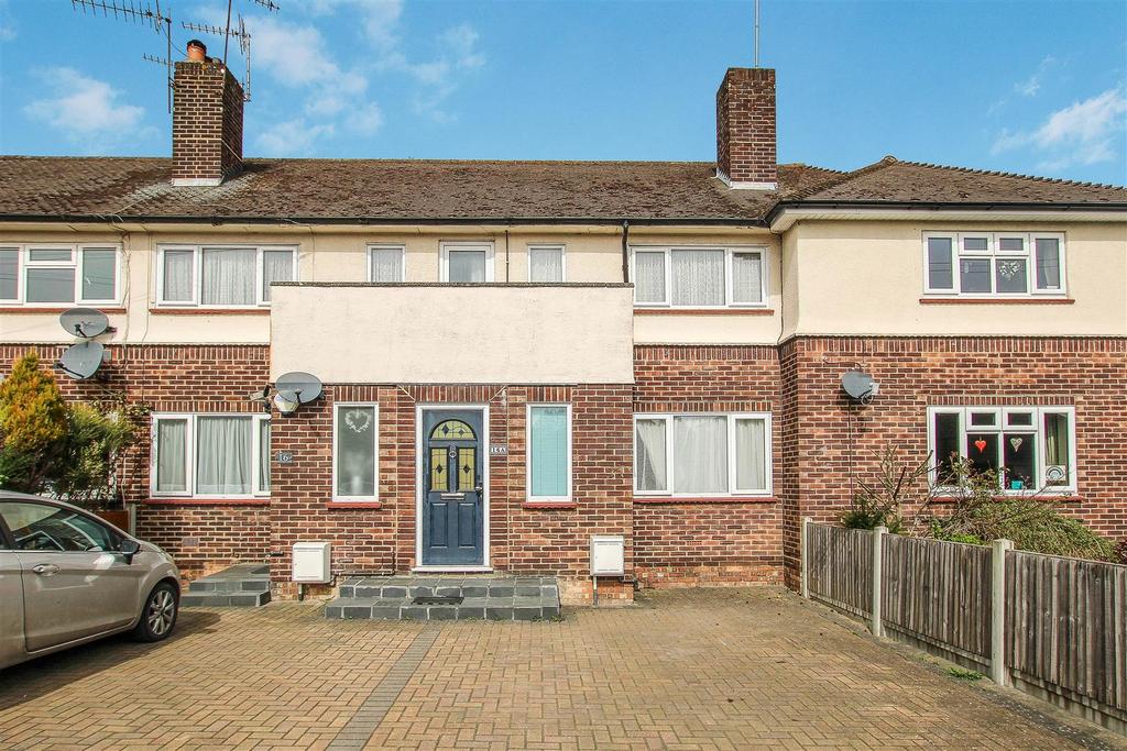 Marlborough Road, Pilgrims Hatch... 2 bed £275,000