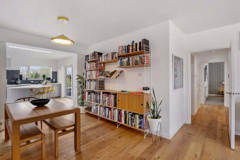 11 Beckett Walk, Beckenham, BR3 1JH