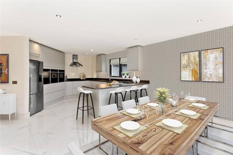 Lennie House, 89 Cammo Road, Edinburgh, EH12 0AR