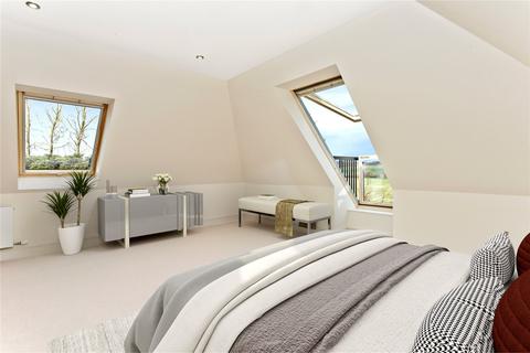 Lennie House, 89 Cammo Road, Edinburgh, EH12 0AR