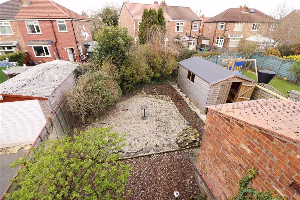 Bradfield Road, Stretford, Trafford, M32 3 bed detached house £300,000