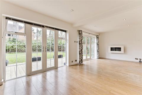 5 bedroom detached house to rent, Farleton Close, Weybridge, Surrey, KT13