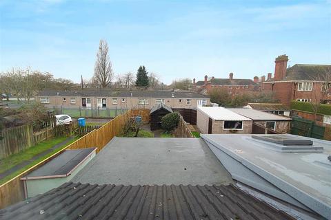 8 Pickering Road, Hull, HU4 6TL