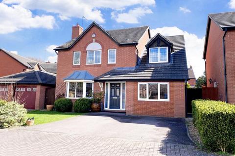 8 Home Close, Grange Park, Northampton, NN4 5BL