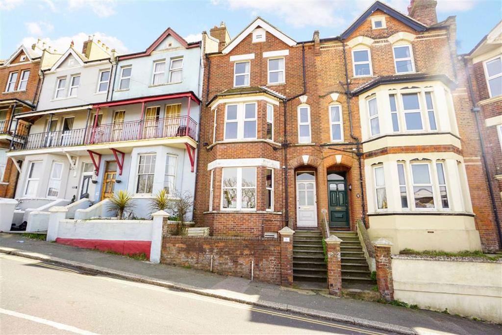 Wellington Road, Hastings, East Sussex 2 bed flat £190,000