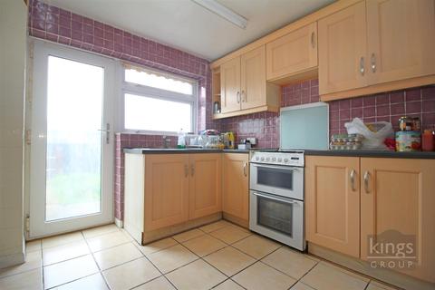 102 Bushey Croft, Harlow, CM18 6RJ