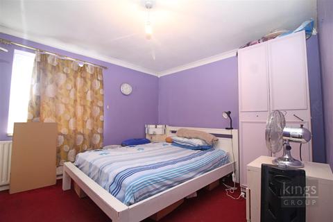 102 Bushey Croft, Harlow, CM18 6RJ