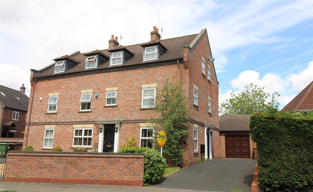 Tythe Barn Lane, Dickens Heath, Solihull 4 bed townhouse £375,000