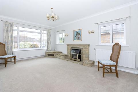 16 Warnham Road, Goring By Sea, Worthing, BN12 4LL
