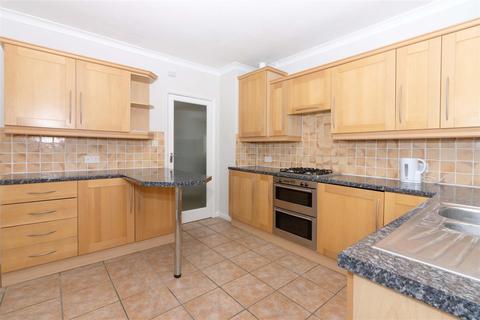 16 Warnham Road, Goring By Sea, Worthing, BN12 4LL