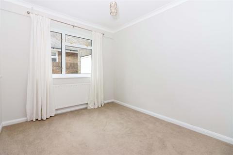 16 Warnham Road, Goring By Sea, Worthing, BN12 4LL
