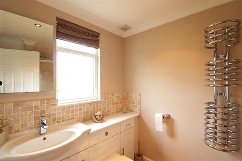 7 Felhampton Road, London, SE9 3NT