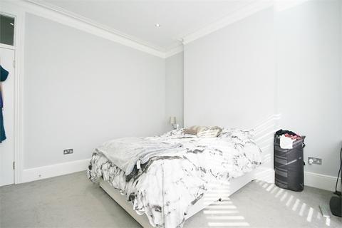 3 bedroom apartment to rent, Mowll Street, Oval SW9