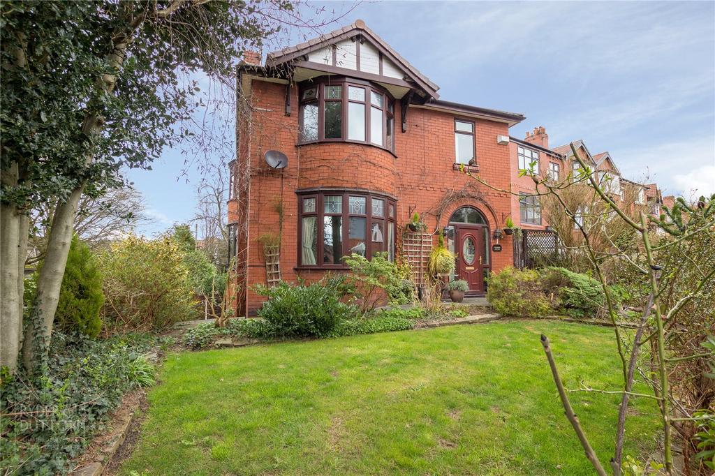 Parkside, Alkrington, Middleton... 4 bed detached house £425,000