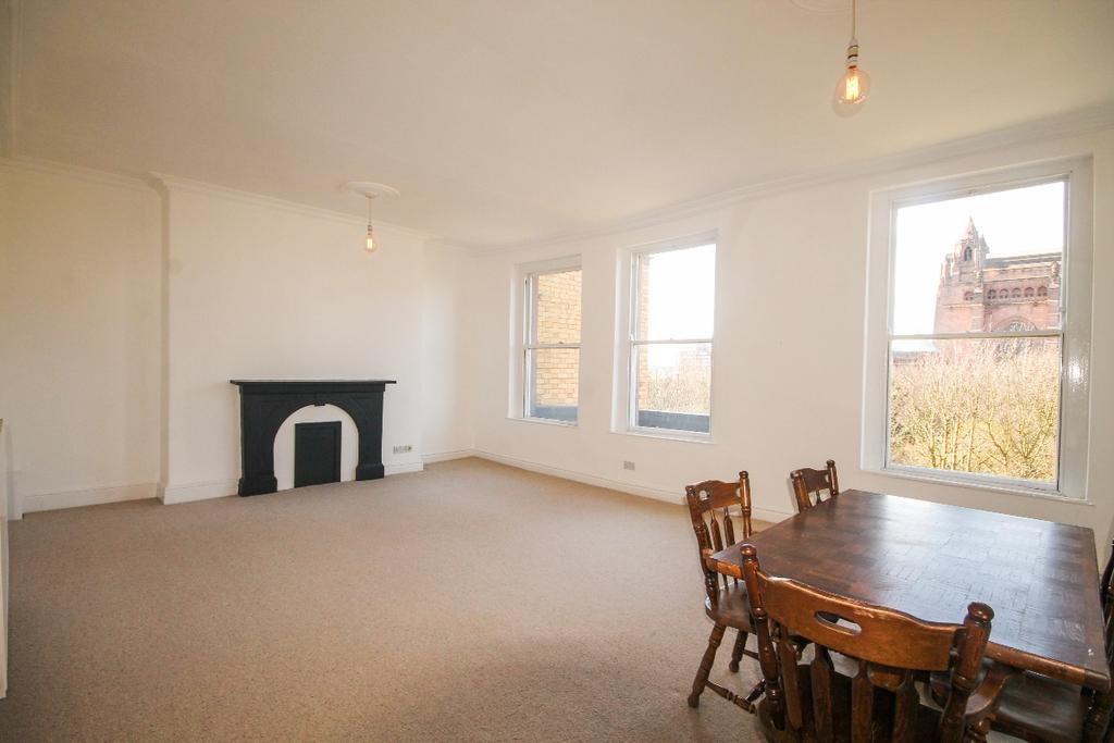 Lounge / Dining