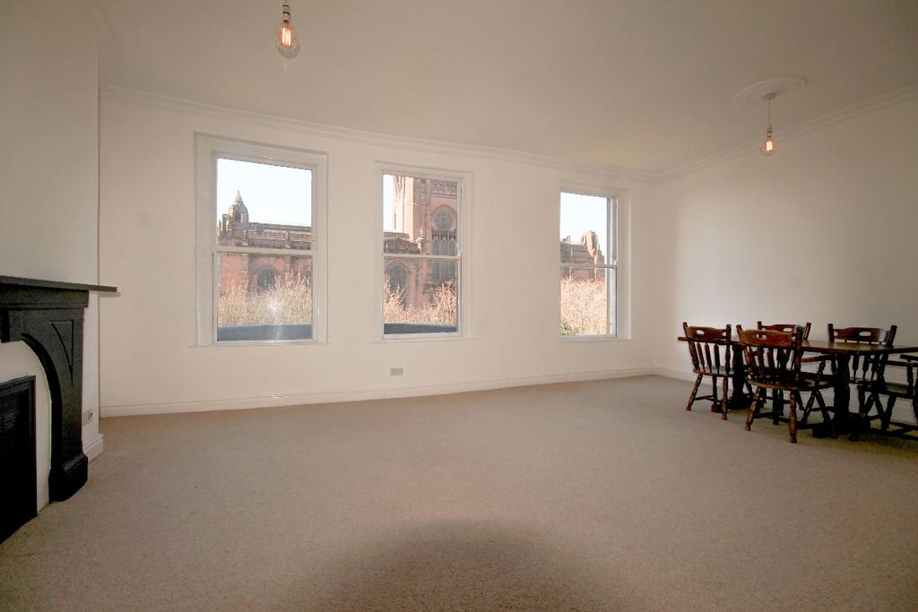 Lounge / Dining