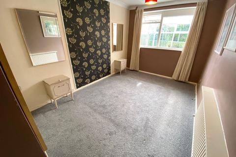 22 Draycott Close, Northampton, NN3 3BD